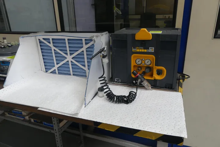 SysMaster mit Umhausung/Airbrush-Set mit Kompressor Modell: SYM 150-8-6 WXOF